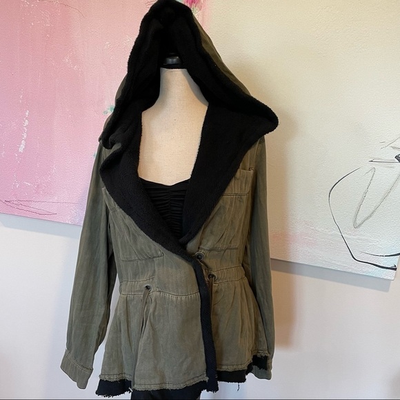 Free People Drawcord Waist Slouchy Jacket Small Olive Green Fleece Interior. - Picture 3 of 11
